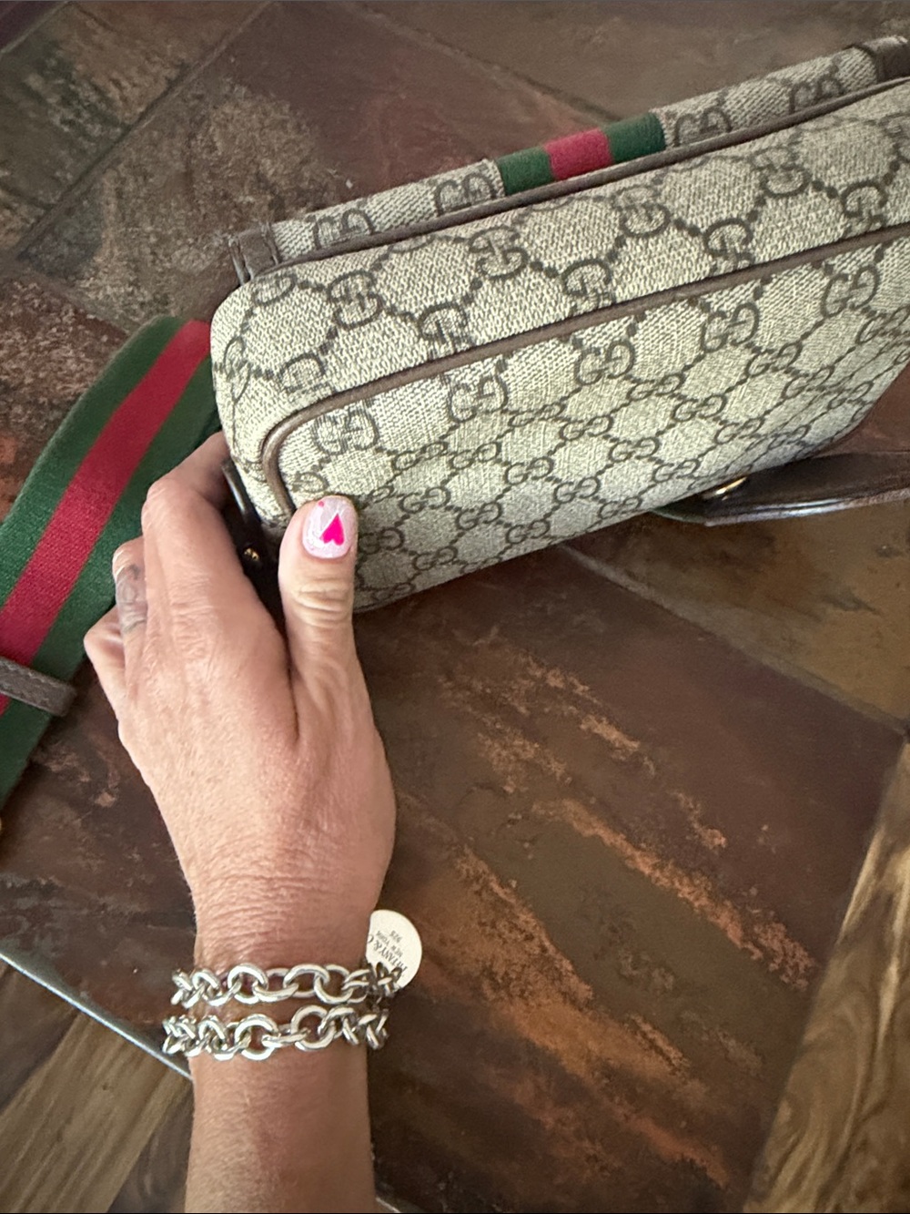 Gucci Beige GG Supreme Mini Crossbody with Green and Red Web - Picture 15 of 17